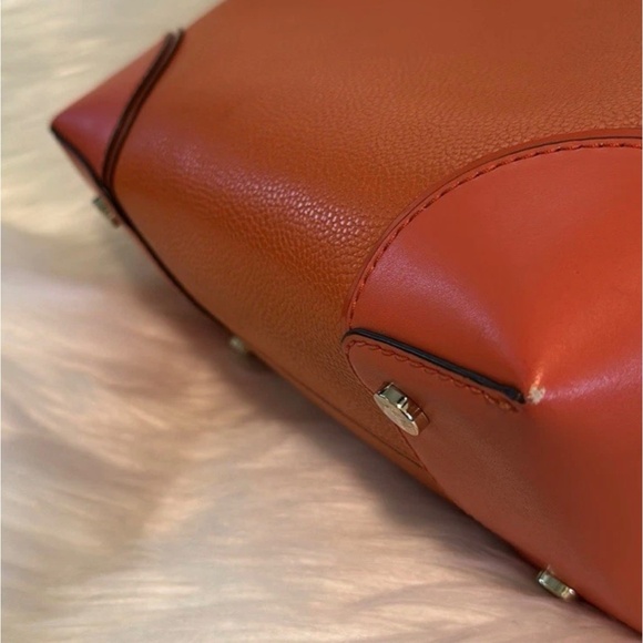 MICHAEL KORS Medium Tote Bag Purse Orange Crush Display Bag Missing Strap - Picture 7 of 9